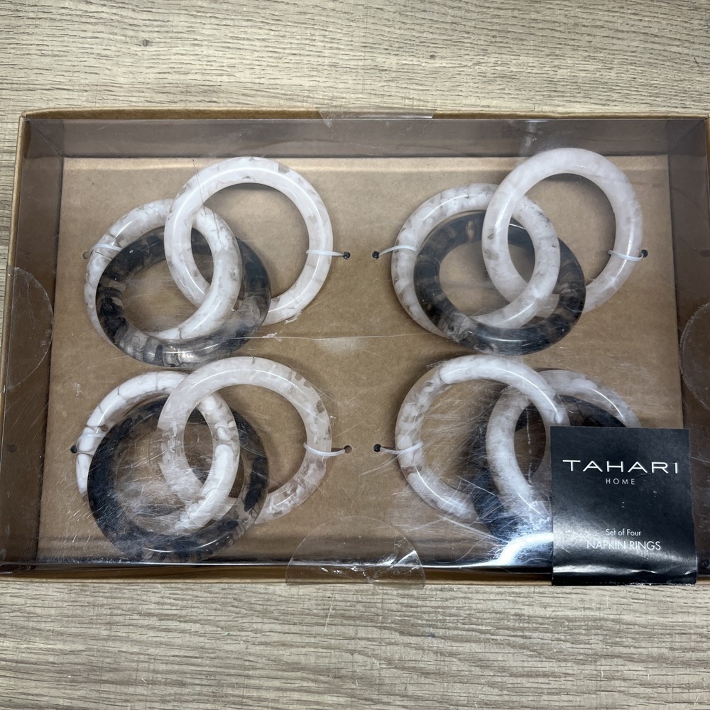 Tahari Home 4 Pack Interlocked 3 Ring Napkin Rings Tortoise Chain 100% Resin NIB
